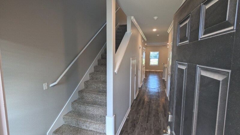Building Photo - 2649 S Kilimanjaro Way