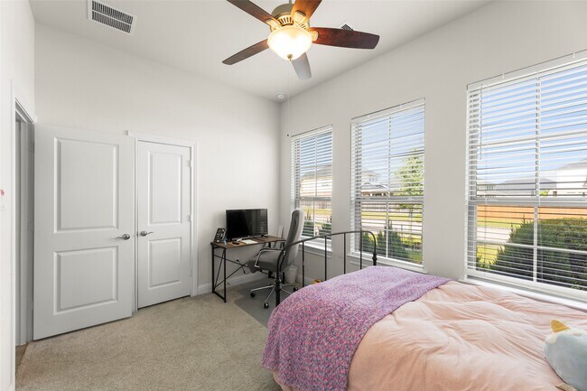 Building Photo - 1939 Shallow Canyon Ln