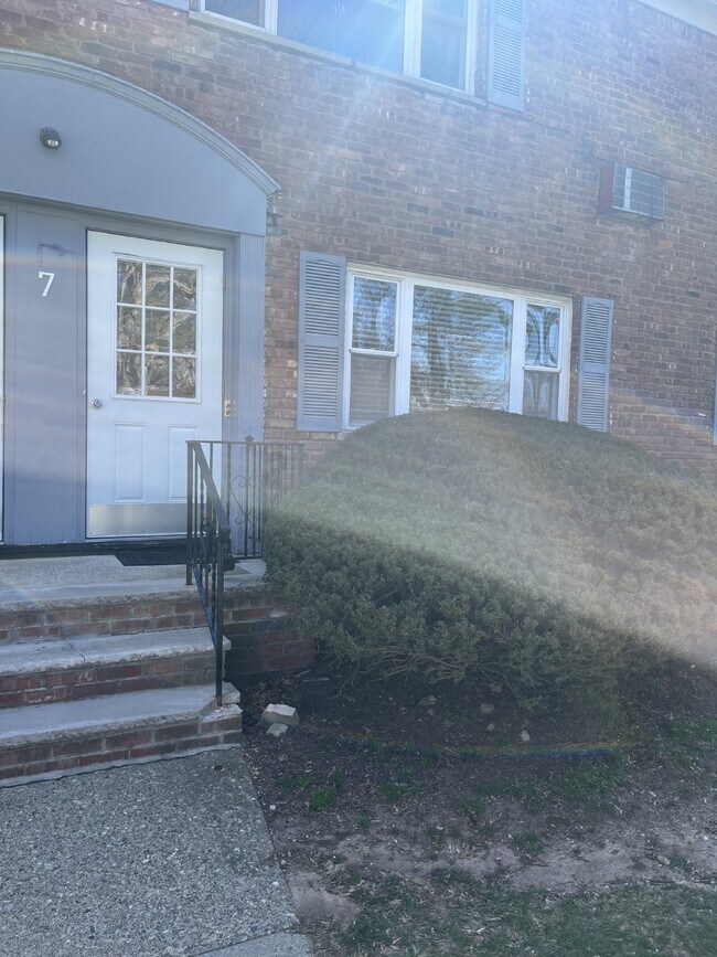Primary Photo - "Chic 1-Bedroom Condo Oasis with Granite T...