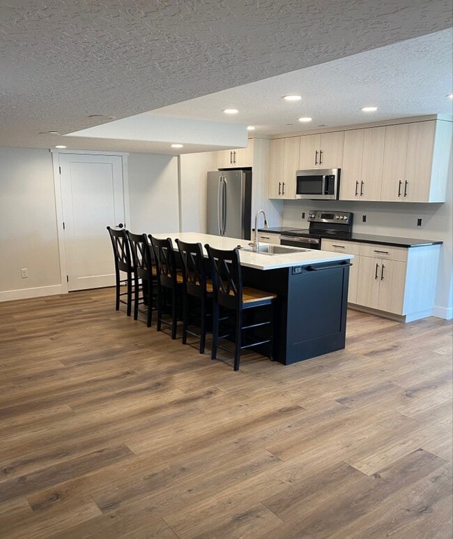 Building Photo - 909 Burke Ln