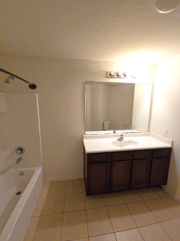 Building Photo - 1615 Pink Stone Dr