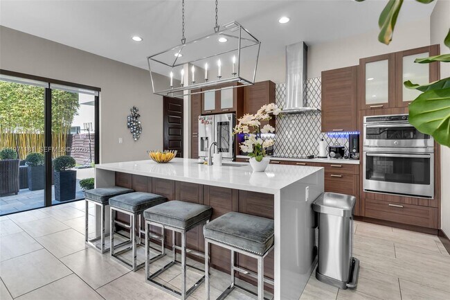 Building Photo - 16184 SW 136 Way