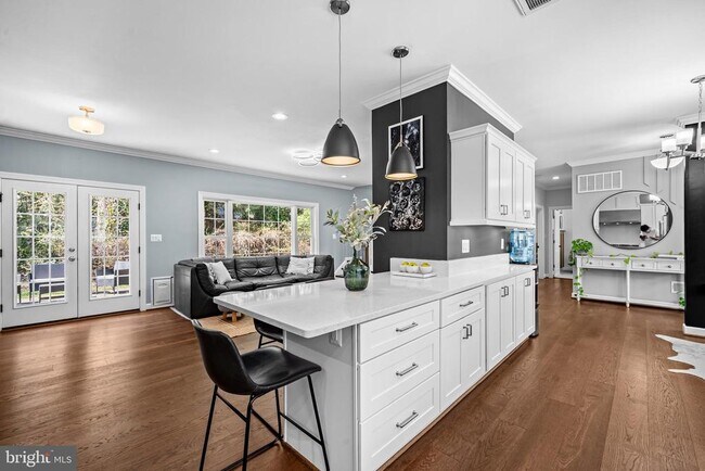 Building Photo - 3803 Estel Rd