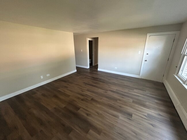 Building Photo - 7403 W 71st St