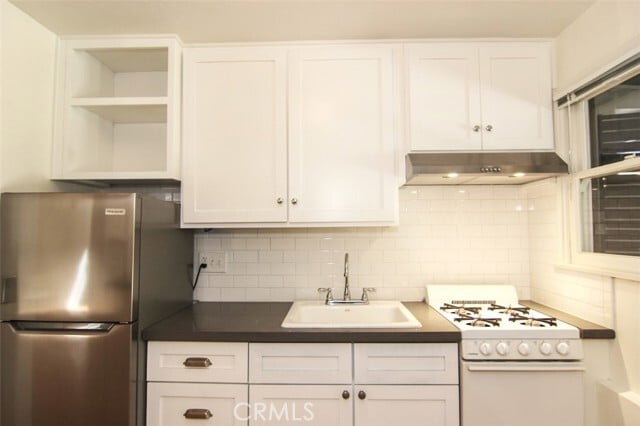 Building Photo - 244 Spencer St