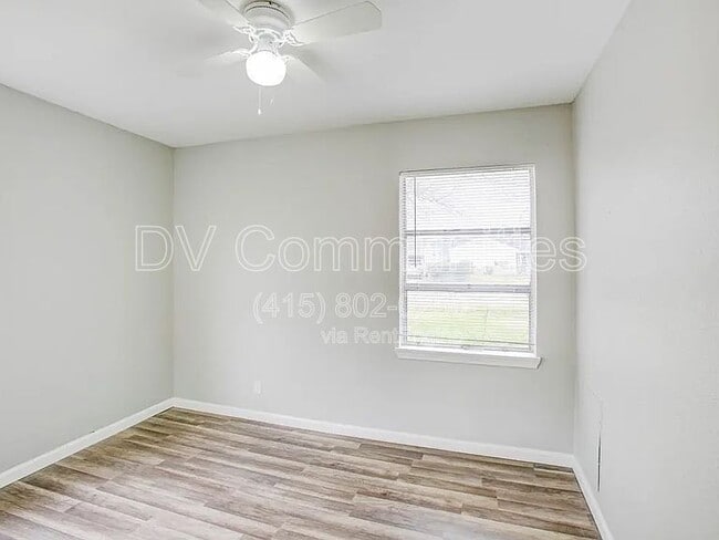Building Photo - 9317 Cathedral Dr