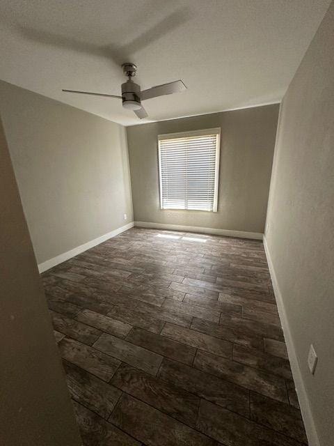 Building Photo - 1416 E Del Rio Dr