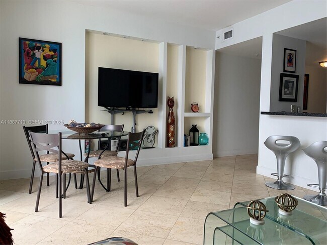 Building Photo - 185 SE 14th Terrace