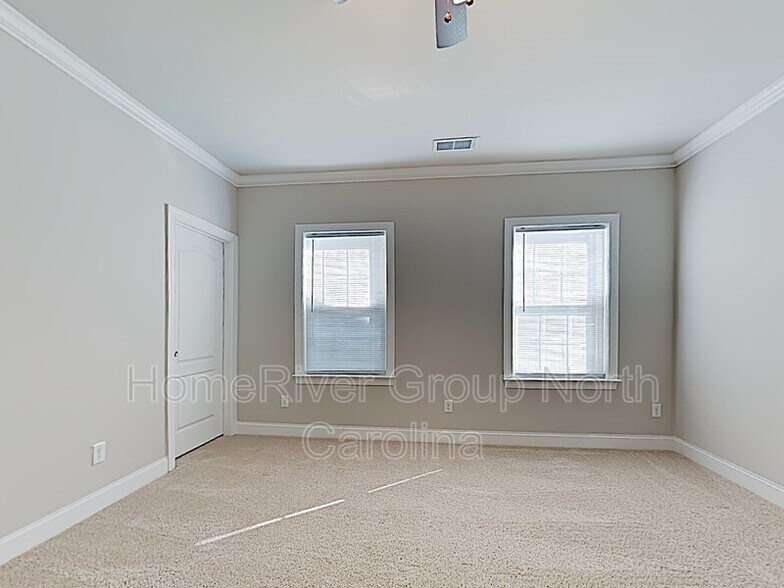 Building Photo - 5844 Bradford Lake Ln