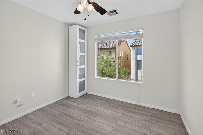 Building Photo - 5649 Dawn Falls St