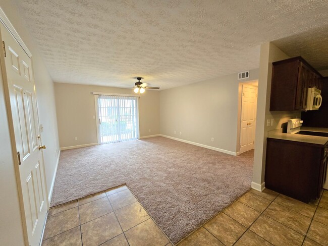 Primary Photo - Available IMMEDIATELY!! Updated, 2 Bedroom...