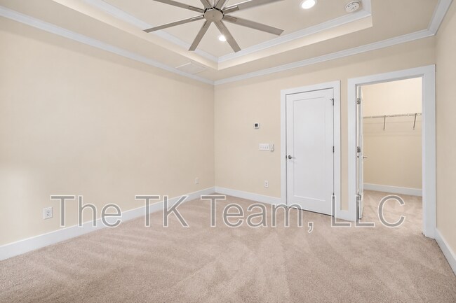 Building Photo - 2712 Grand Union Way