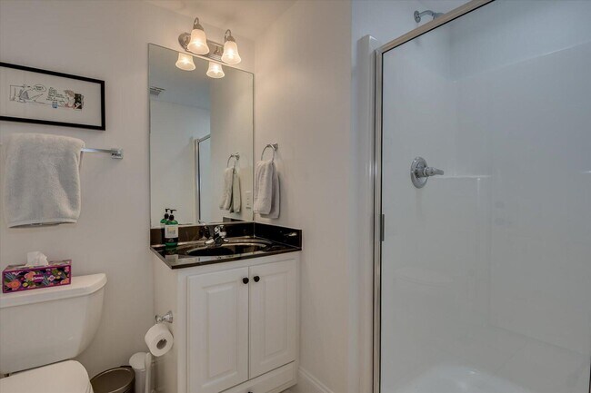 Building Photo - 501 John Fox's Run