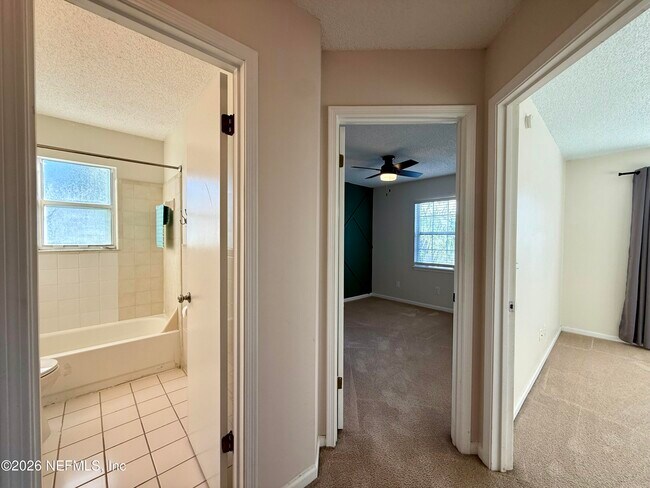 Building Photo - 3785 Union Pacific Dr E