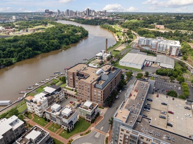 Building Photo - 4820 Old Main St