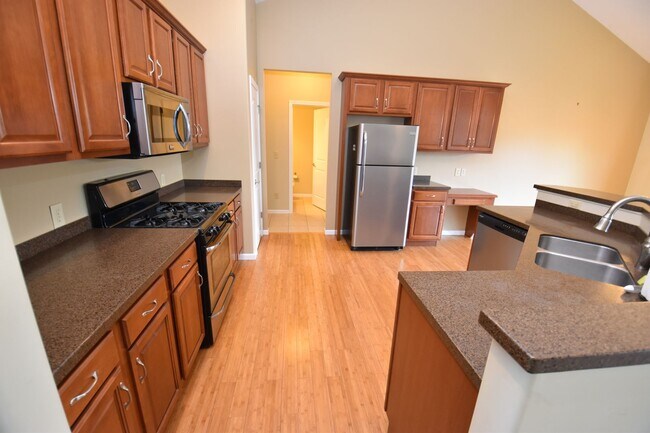 Building Photo - 18416 Summer Wind Ln