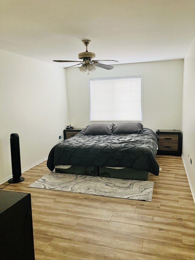 Building Photo - 3524 Willowview Ct