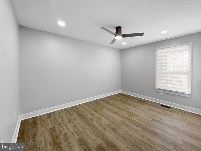 Building Photo - 10444 Malone Ct