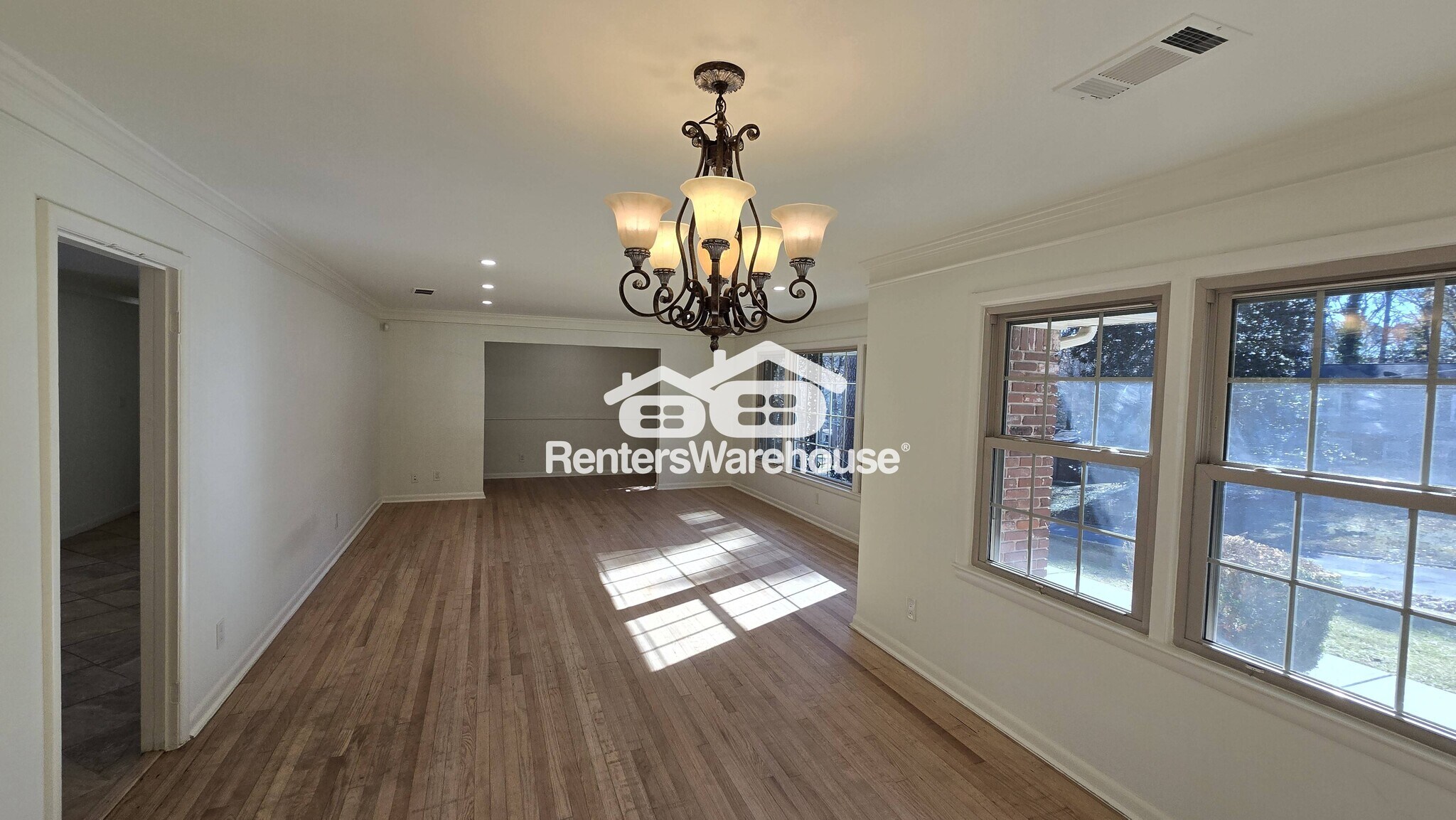 Building Photo - 3582 Cloudland Dr