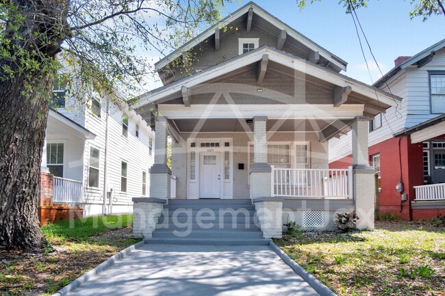 Primary Photo - 1625 Boulevard