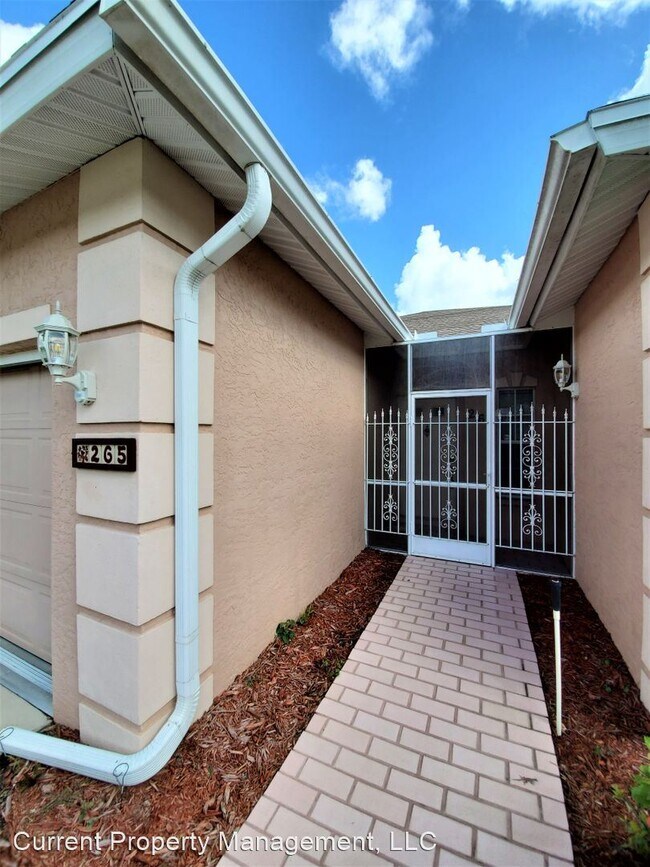 3 br, 2 bath House 265 Stanhope Circle 265 Stanhope Cir Naples FL