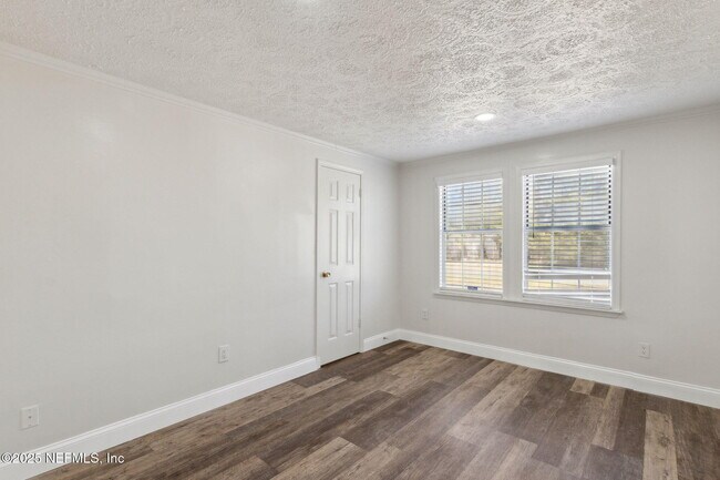 Building Photo - 97119 Diamond St
