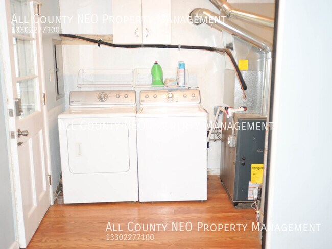 Building Photo - 2360 Giffels Dr