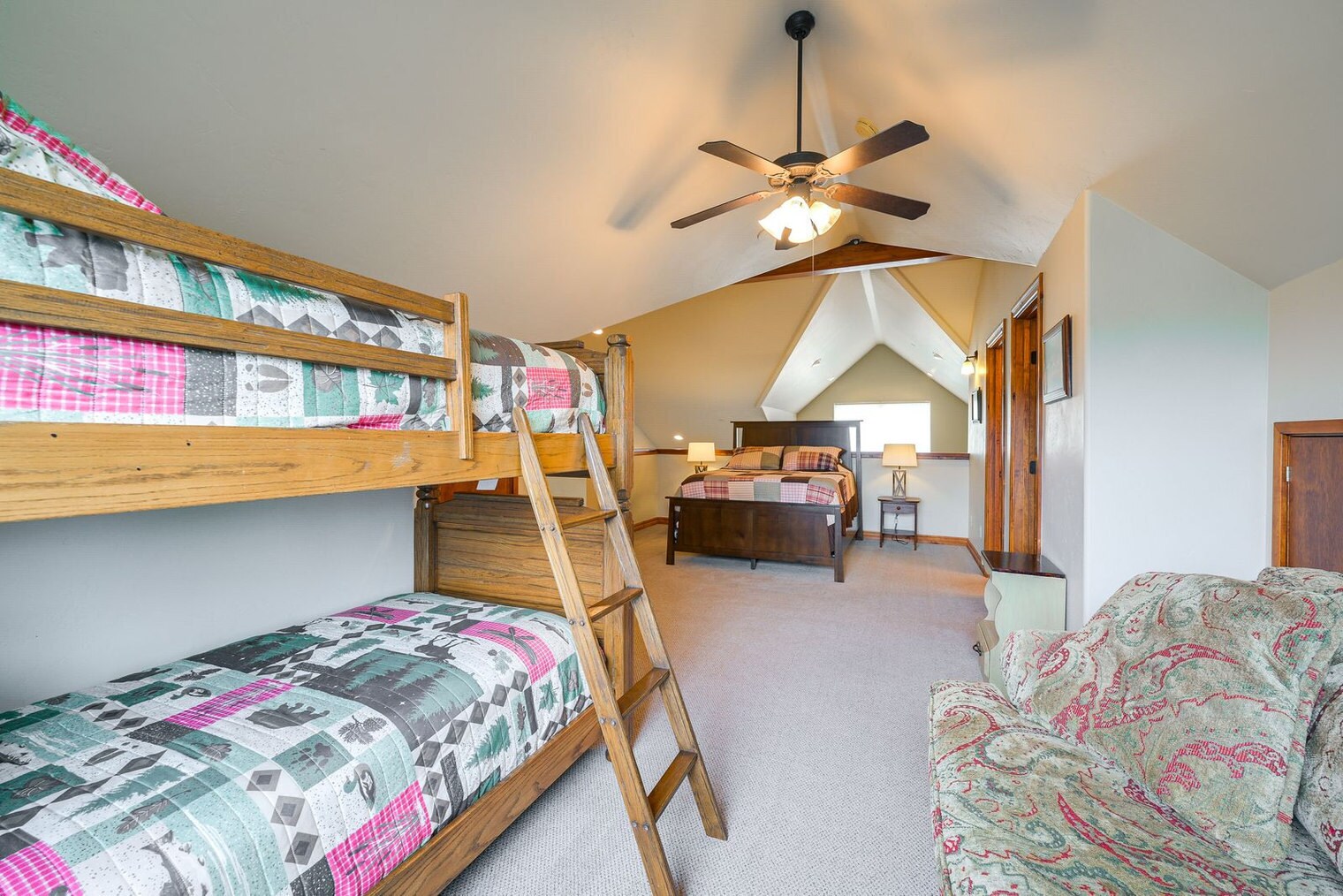 Building Photo - 191 Talisman Dr
