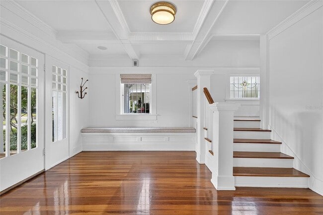 Building Photo - 3003 W Harbor View Ave