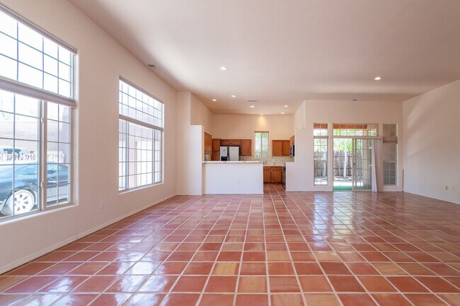 Building Photo - Single Level 3 Bedroom 2.5 Bath home in De...
