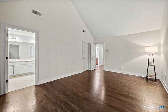 Building Photo - 41 Park Pl Cir