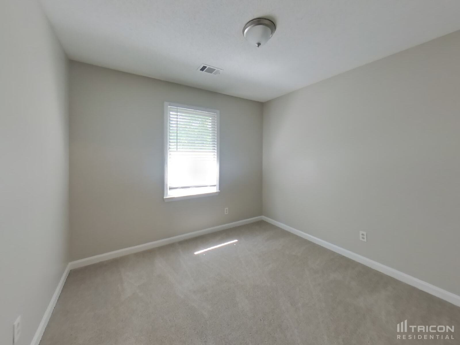 Building Photo - 39 Pine Grove Cir
