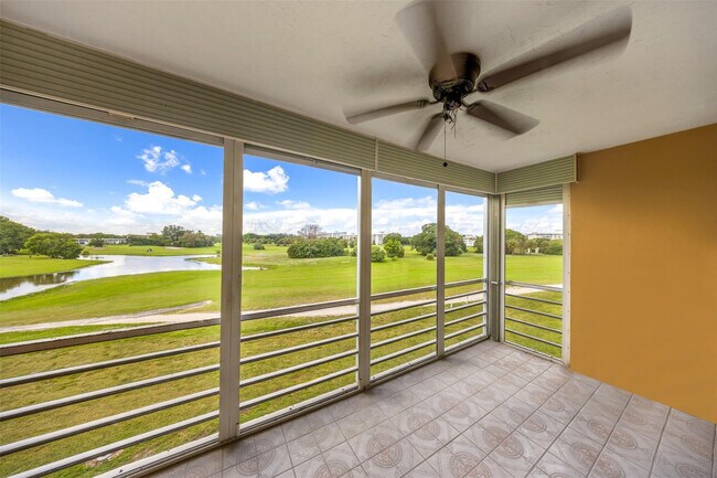 Building Photo - 2681 S Course Dr