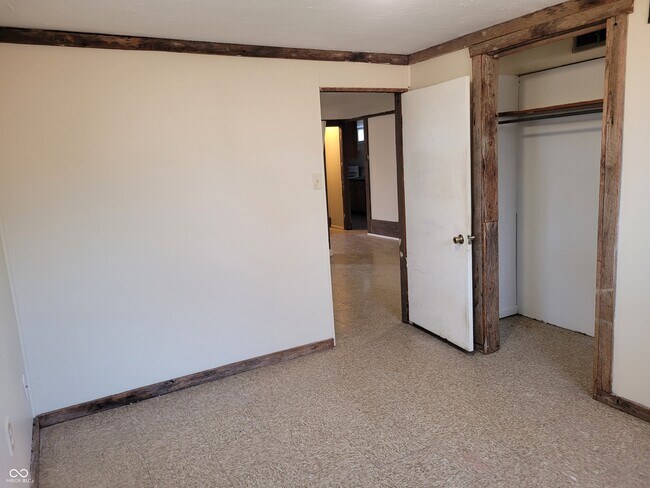 Building Photo - 1130 Tuck a Way Ridge Dr