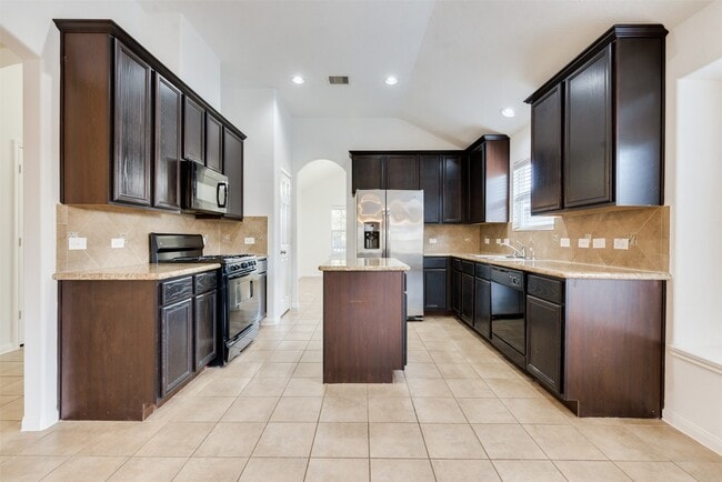 Building Photo - 3426 Lily Ranch Dr