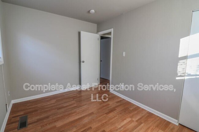 Building Photo - 3315 176th St