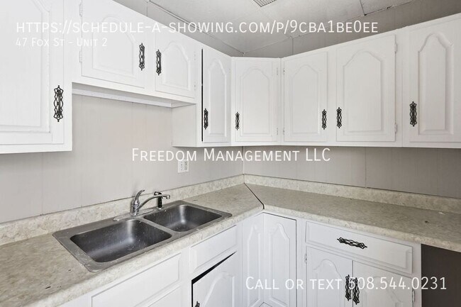 Building Photo - 47 Fox St