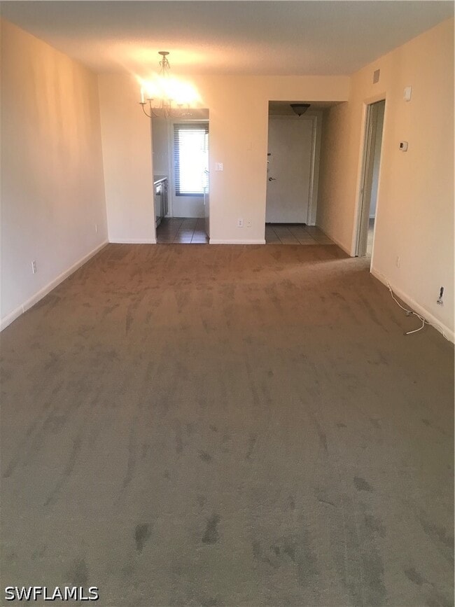 Building Photo - 216 Banyan Blvd