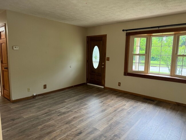 Building Photo - Available May 29th, 2026!