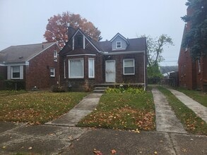 Building Photo - Freeland