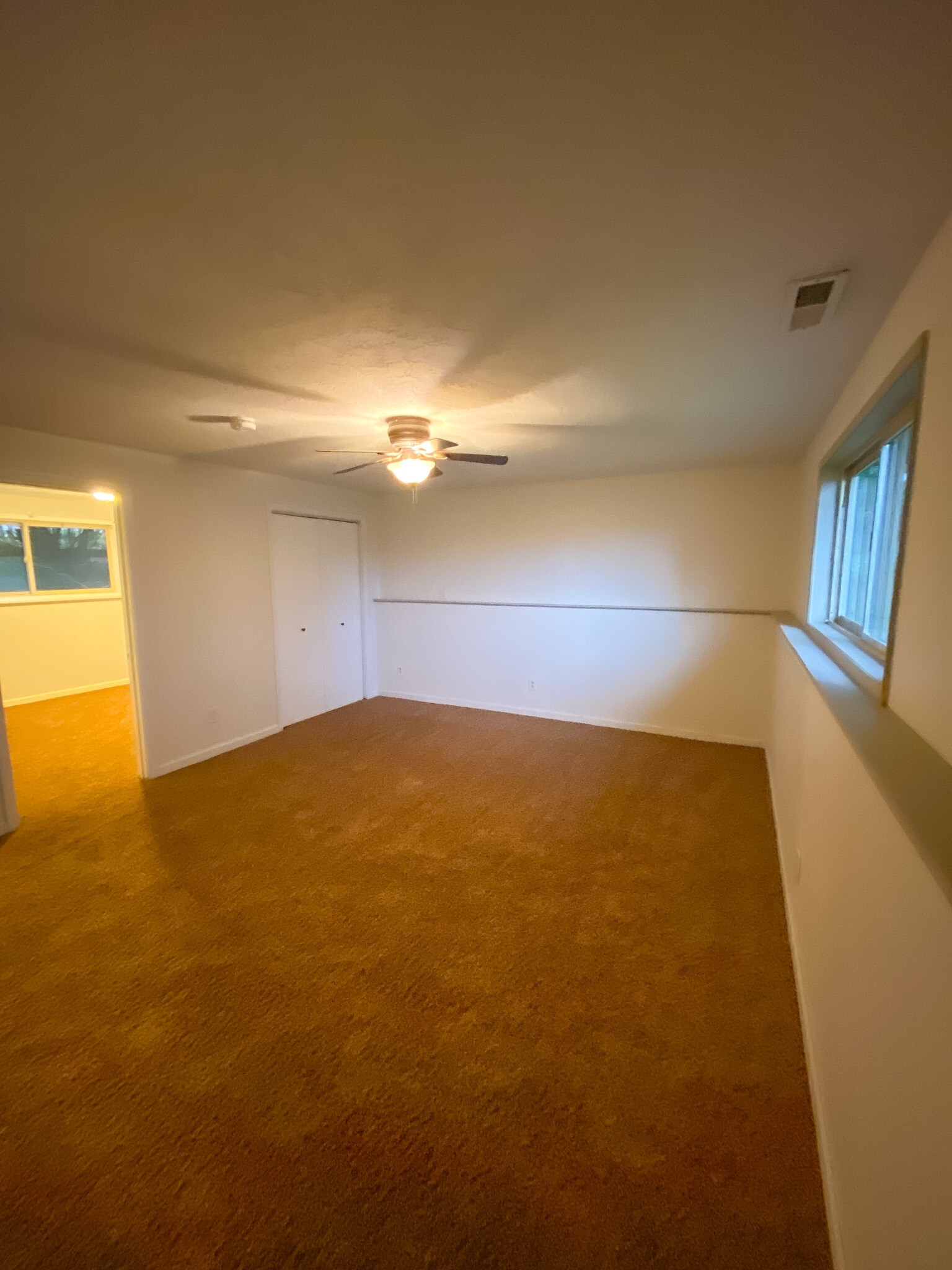 Building Photo - 925 Manzanal St NE