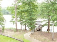 Building Photo - 208 Trillium Ct