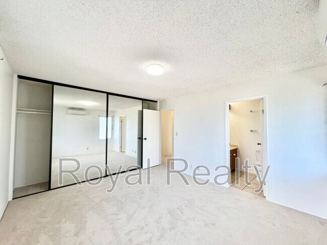 Building Photo - 95-693-693 Lewanuu St