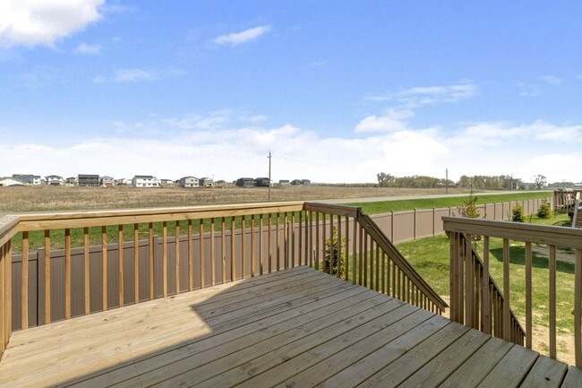 Building Photo - 806 United Dr