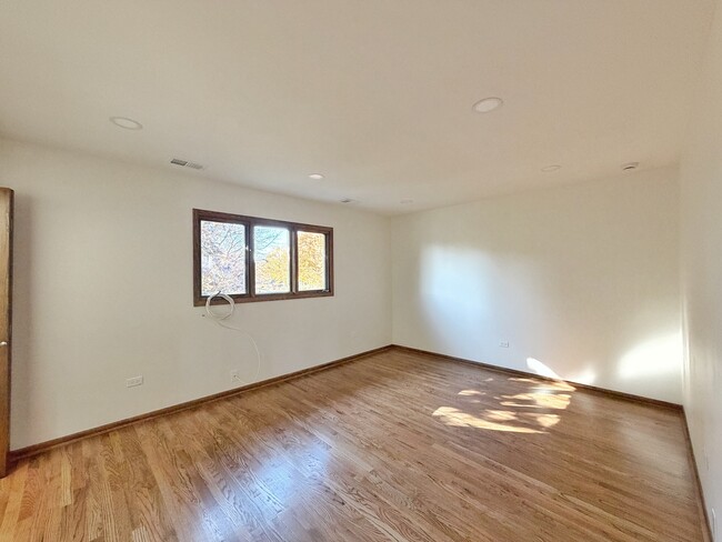 Building Photo - 6710 Wedgewood Ln