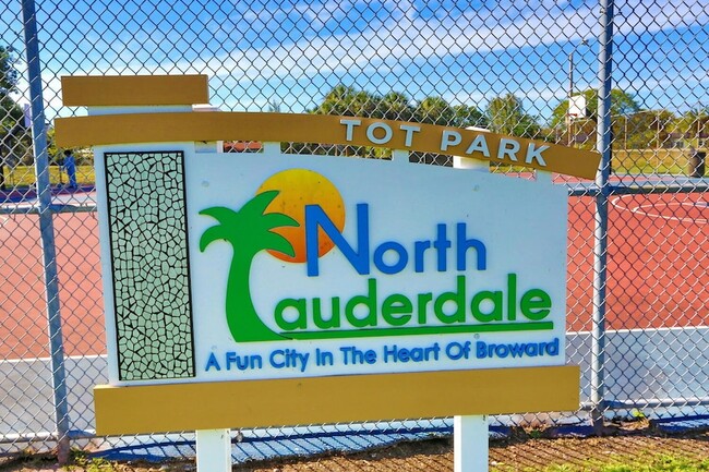 Building Photo - 8120 SW 4th Ct