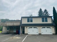 Building Photo - 1349 Farmington Ave