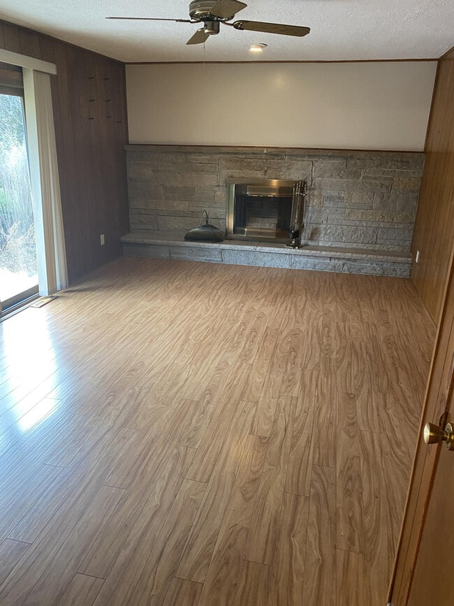 Building Photo - 18525 Heathway Ln