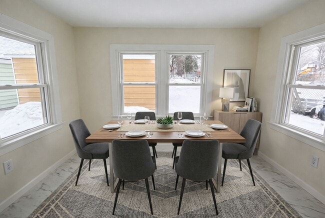 Building Photo - Updated 3BR Home with Garage and Fenced Yard