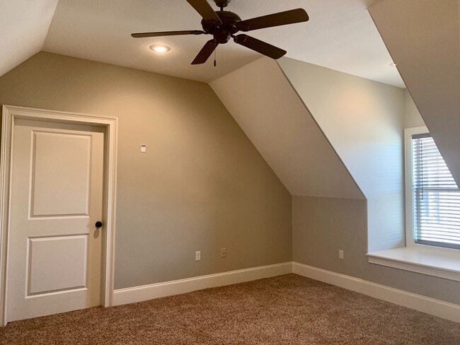 Building Photo - 2807 Village Meadow Cv